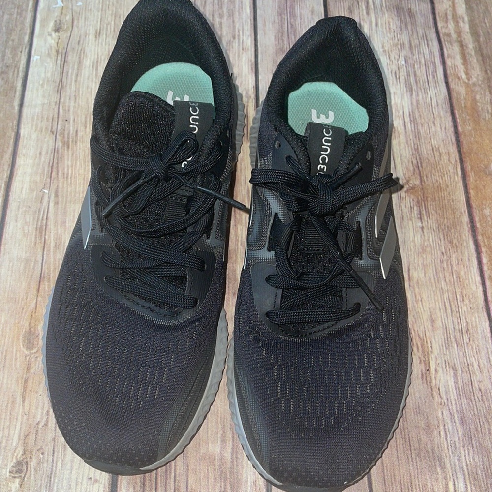 Adidas Bounce Athletic Shoes, Size 5 1/2